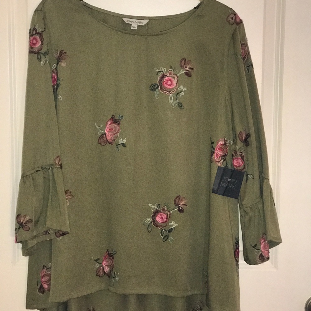 Beautiful Olive Green Tunic Top by John Mark BNWT!